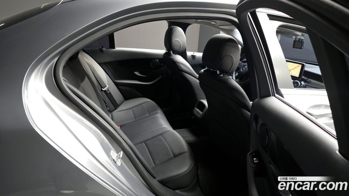 Mercedes-Benz C-Class 2016