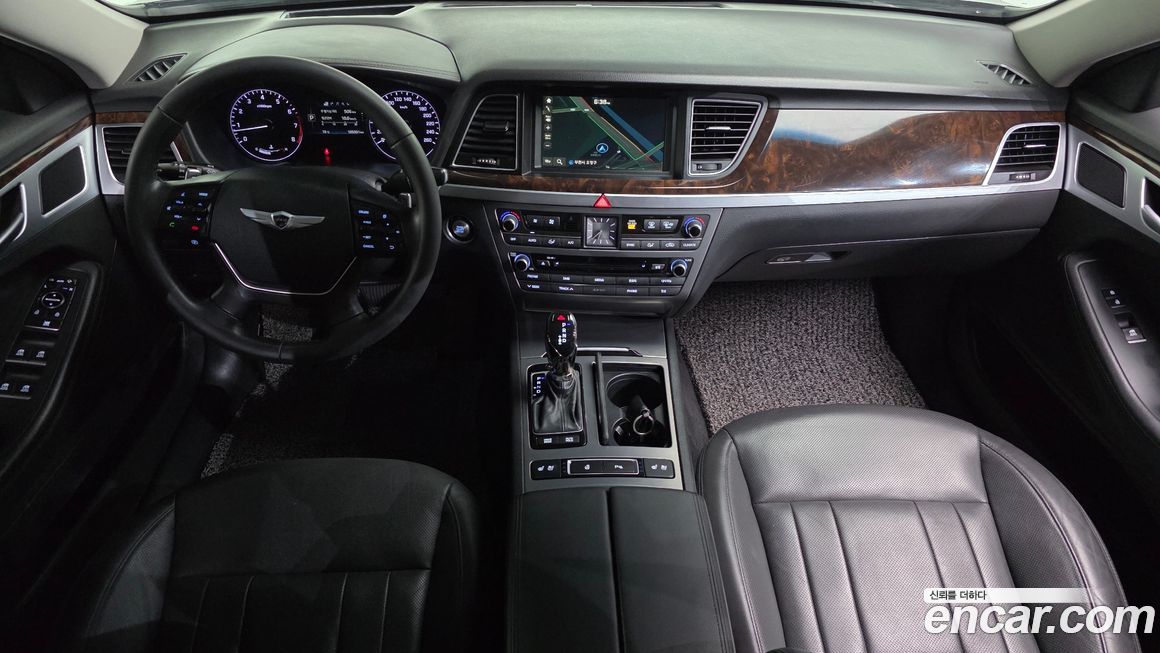 Hyundai Genesis 2016