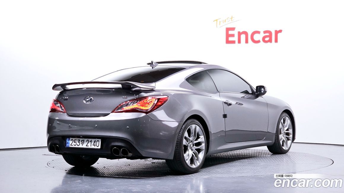 Hyundai Genesis 2013