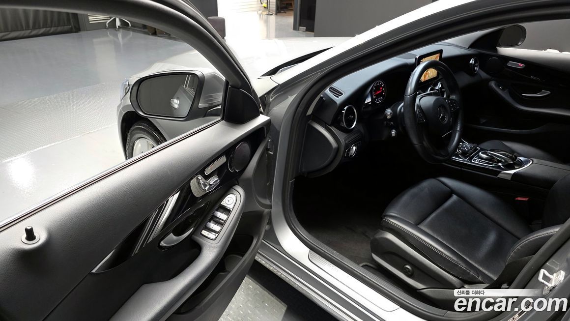 Mercedes-Benz C-Class 2016