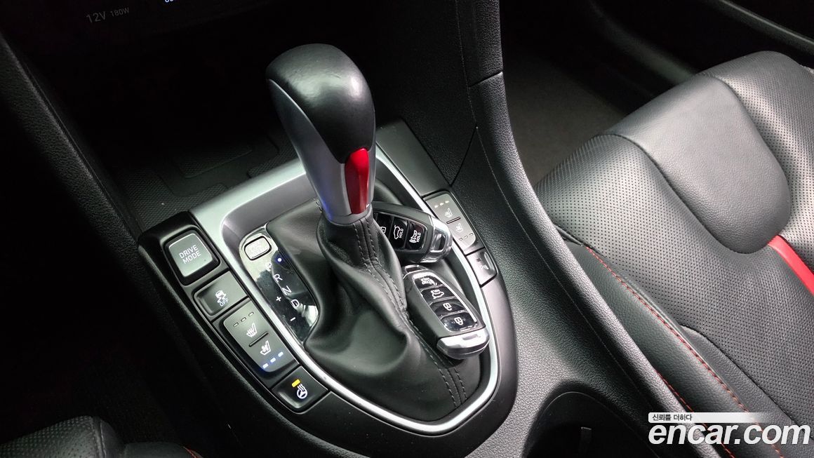 Hyundai Veloster 2019