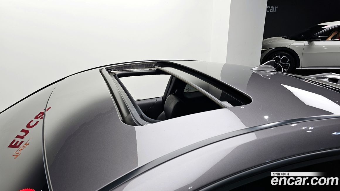 Hyundai Genesis 2013