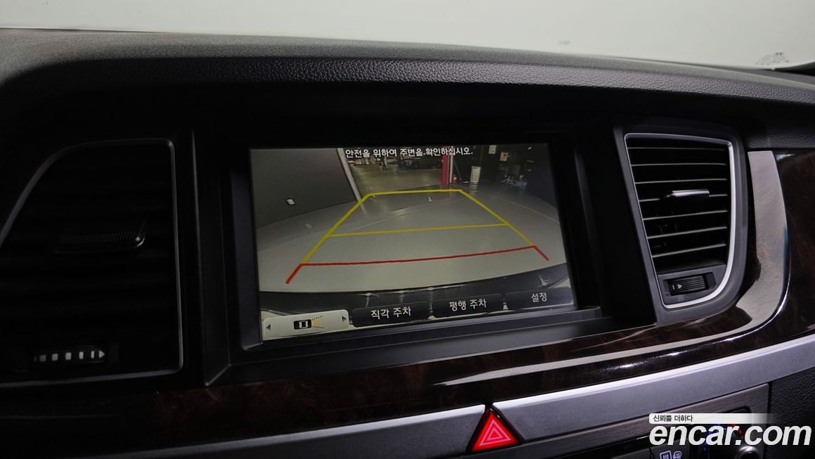 Hyundai Genesis 2016