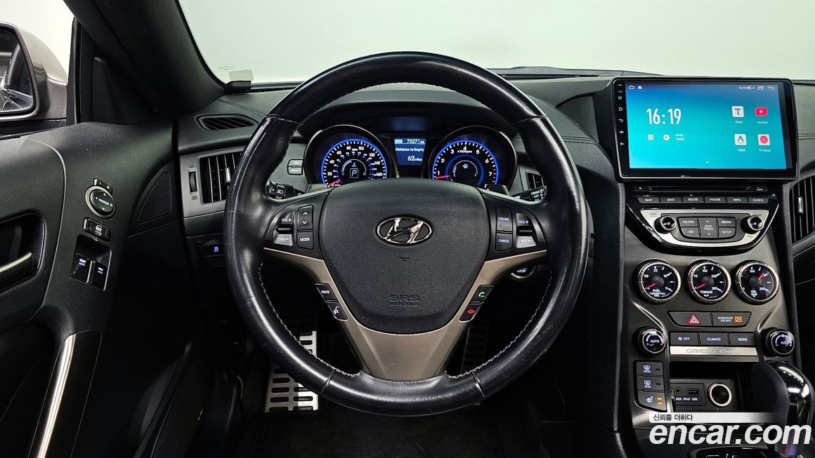 Hyundai Genesis 2013