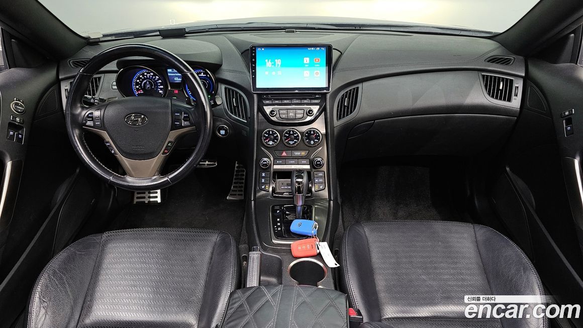 Hyundai Genesis 2013