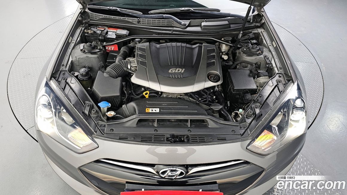 Hyundai Genesis 2013