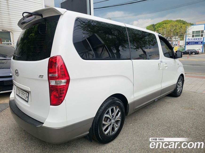 Hyundai Starex 2016