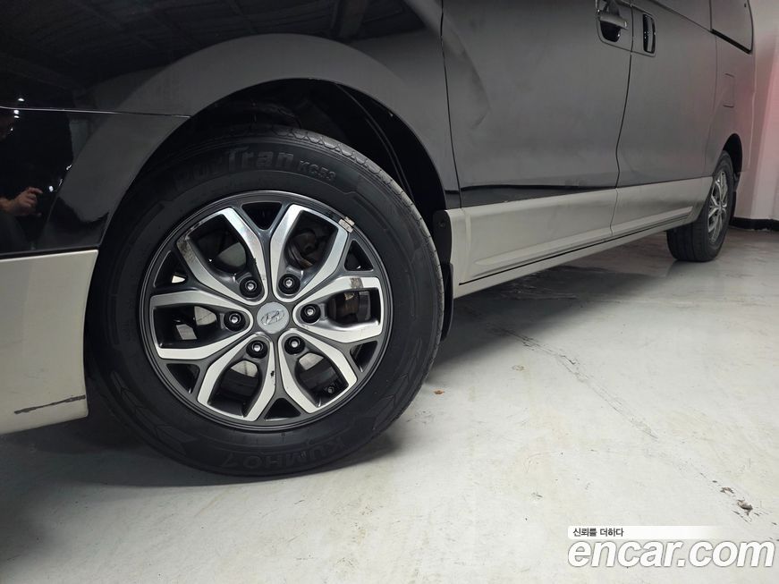 Hyundai Starex 2017
