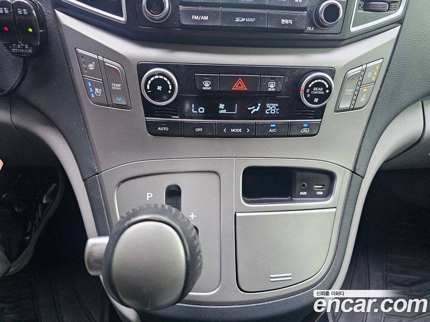 Hyundai Starex 2016