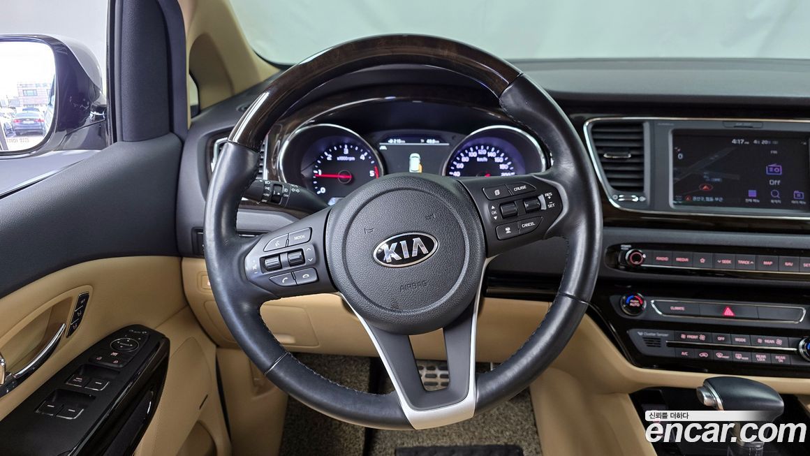 Kia Canival 2019