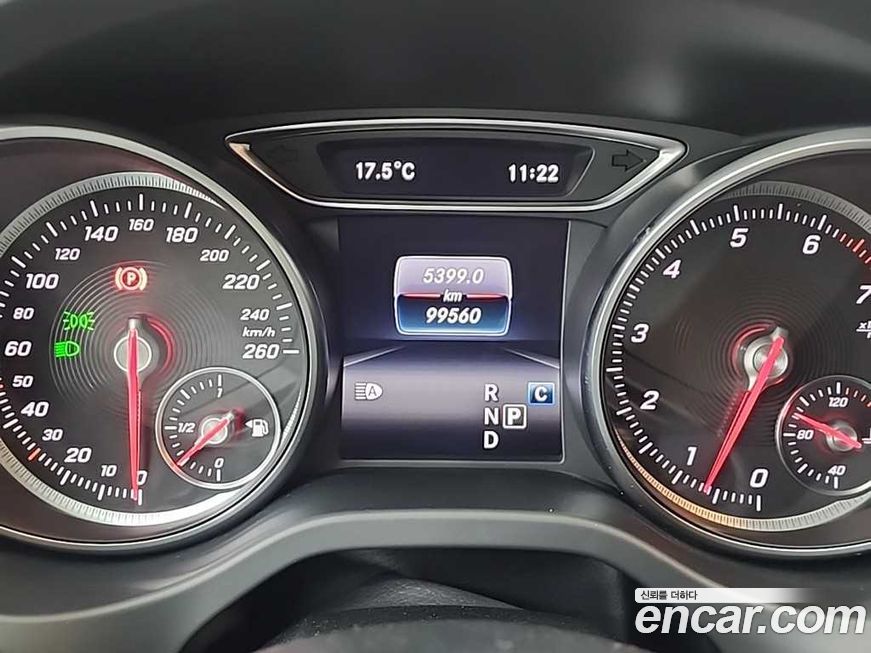 Mercedes-Benz GLA-Class 2019