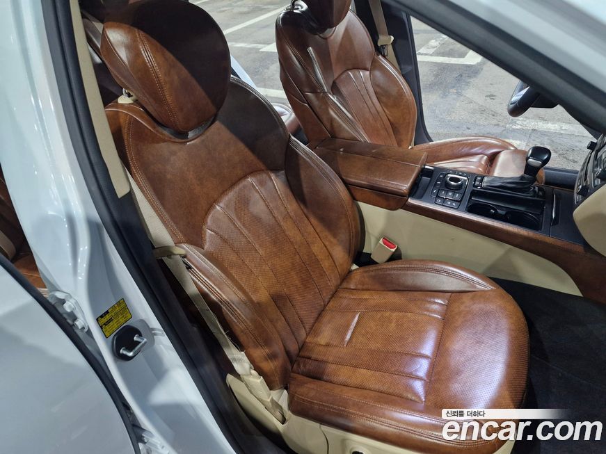 Hyundai Genesis 2015