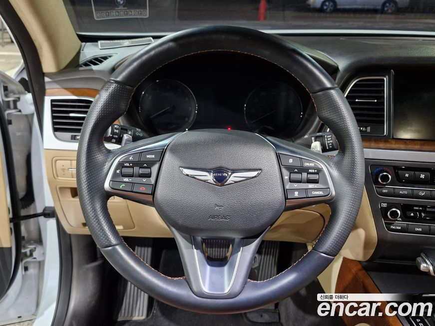 Hyundai Genesis 2015