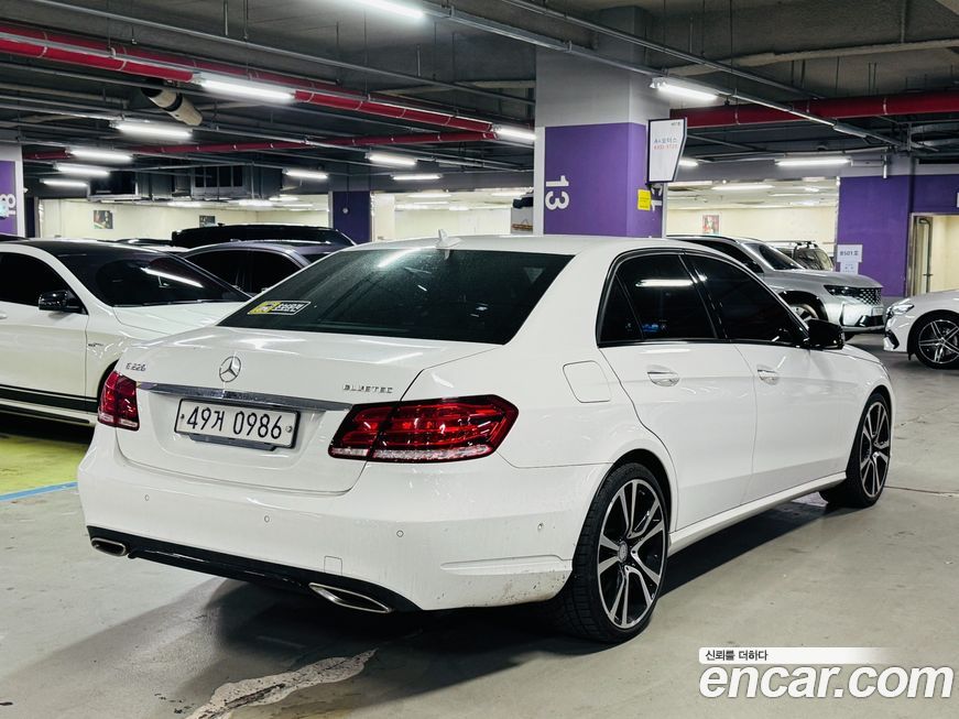 Mercedes-Benz E-Class 2016