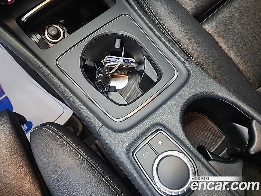 Mercedes-Benz GLA-Class 2019