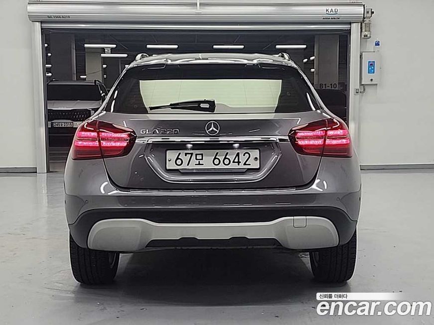 Mercedes-Benz GLA-Class 2019