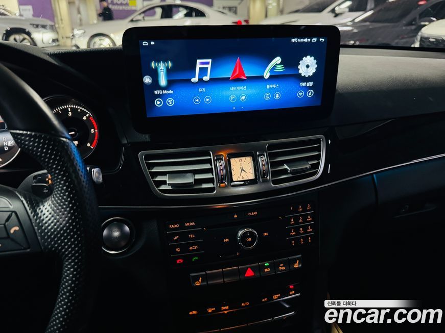Mercedes-Benz E-Class 2016