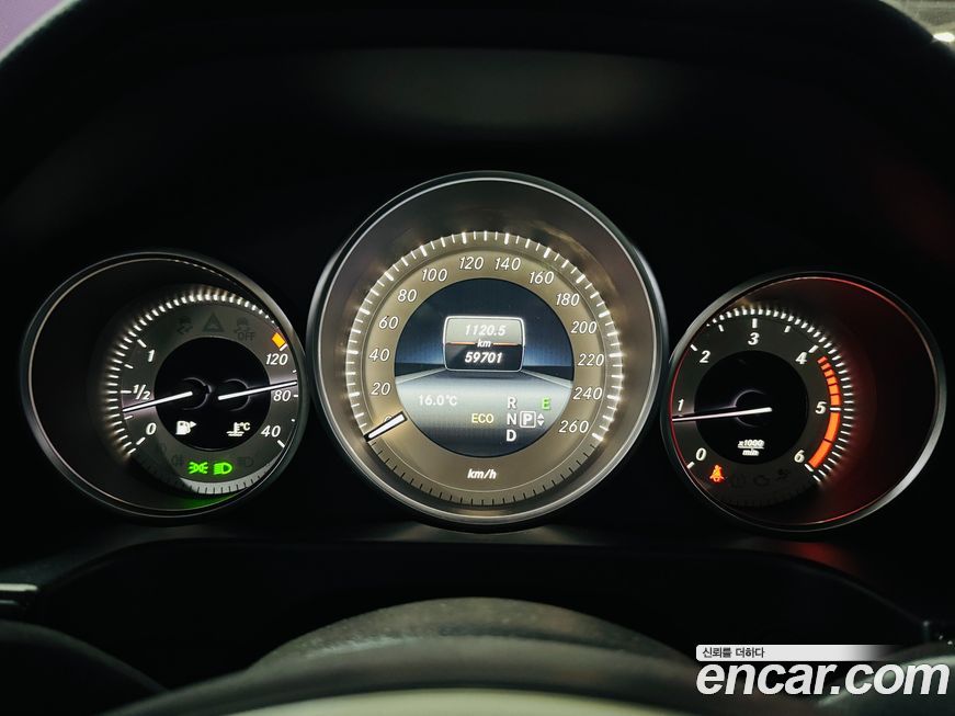 Mercedes-Benz E-Class 2016