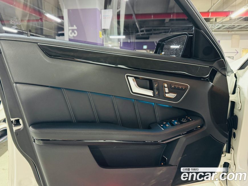 Mercedes-Benz E-Class 2016