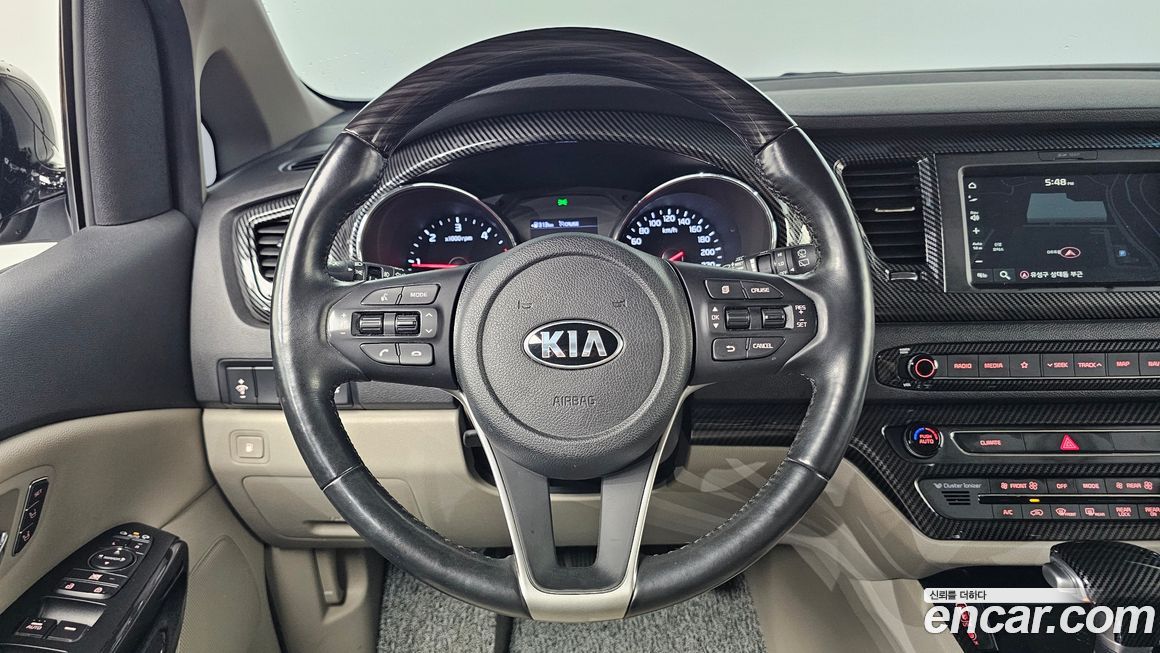 Kia Canival 2019