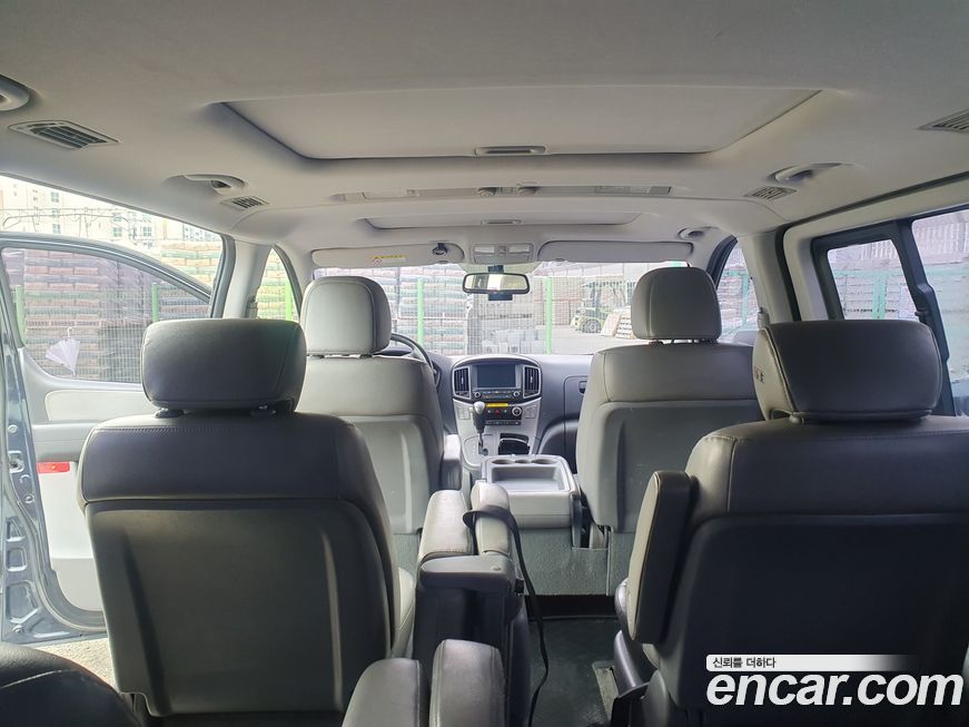 Hyundai Starex 2019