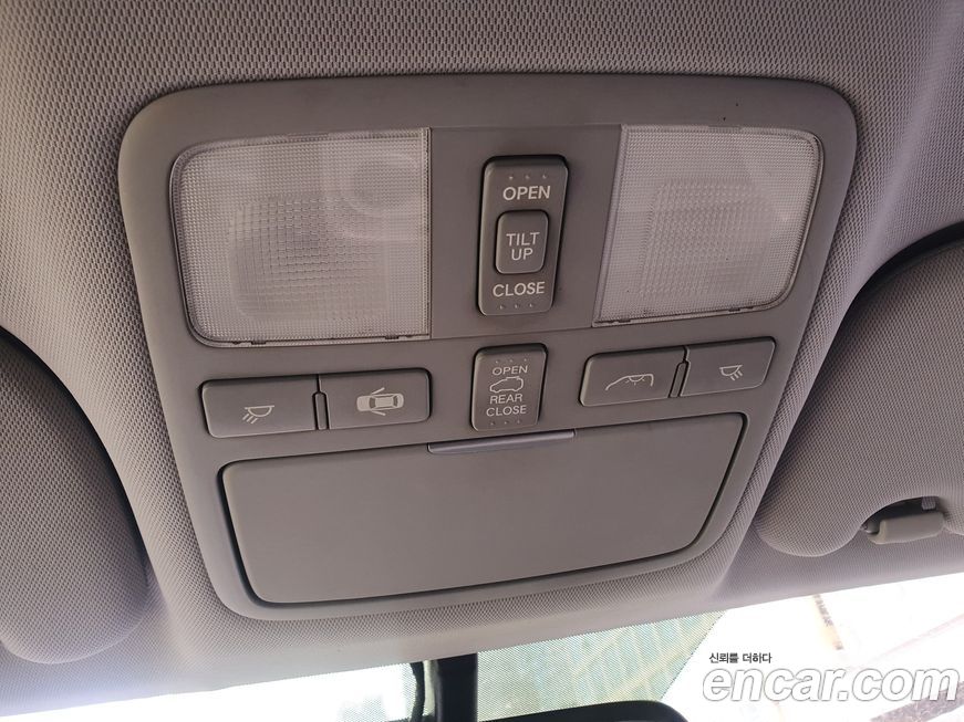 Hyundai Starex 2019