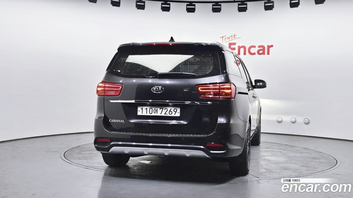 Kia Canival 2019
