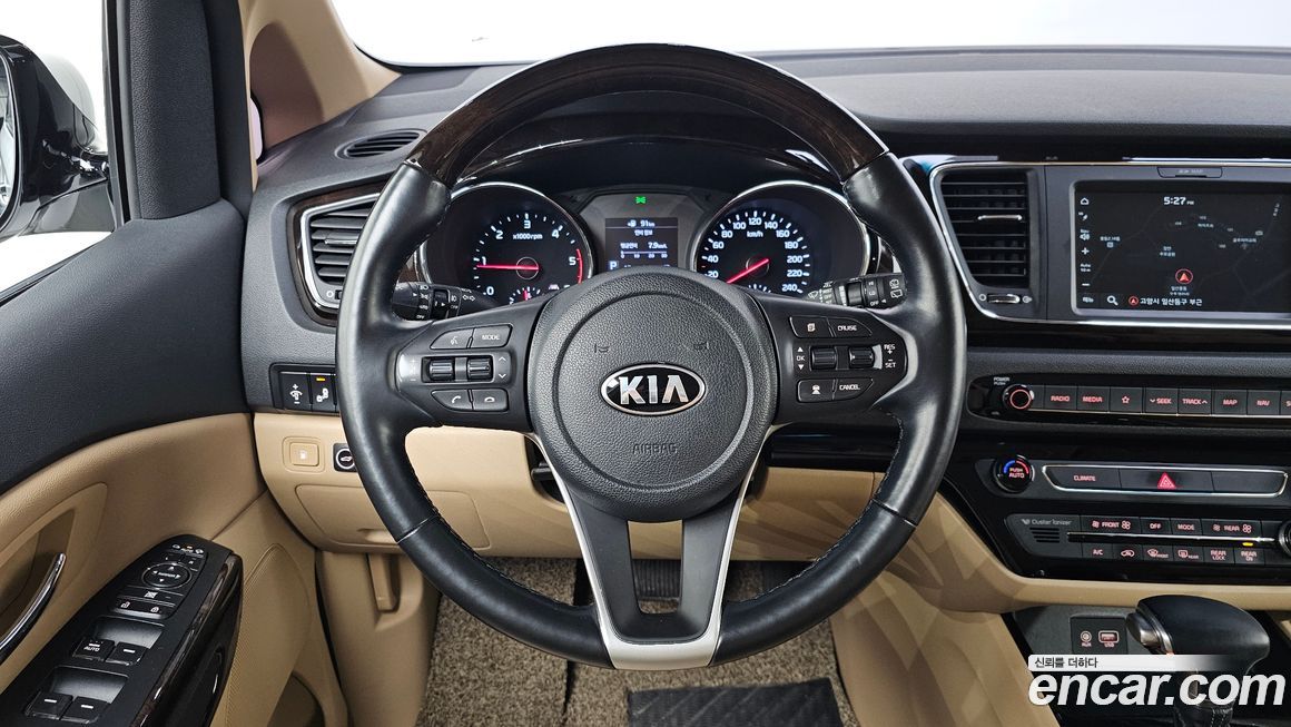 Kia Canival 2019