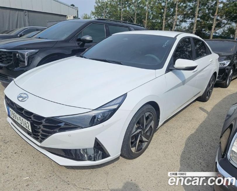Hyundai AVANTE 2021