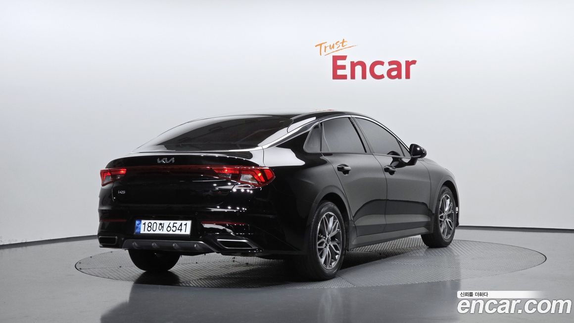 Kia K5 2023