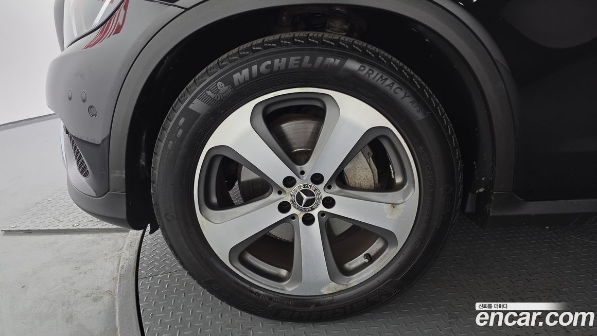 Mercedes-Benz GLC-Class 2018