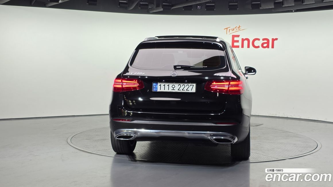 Mercedes-Benz GLC-Class 2018