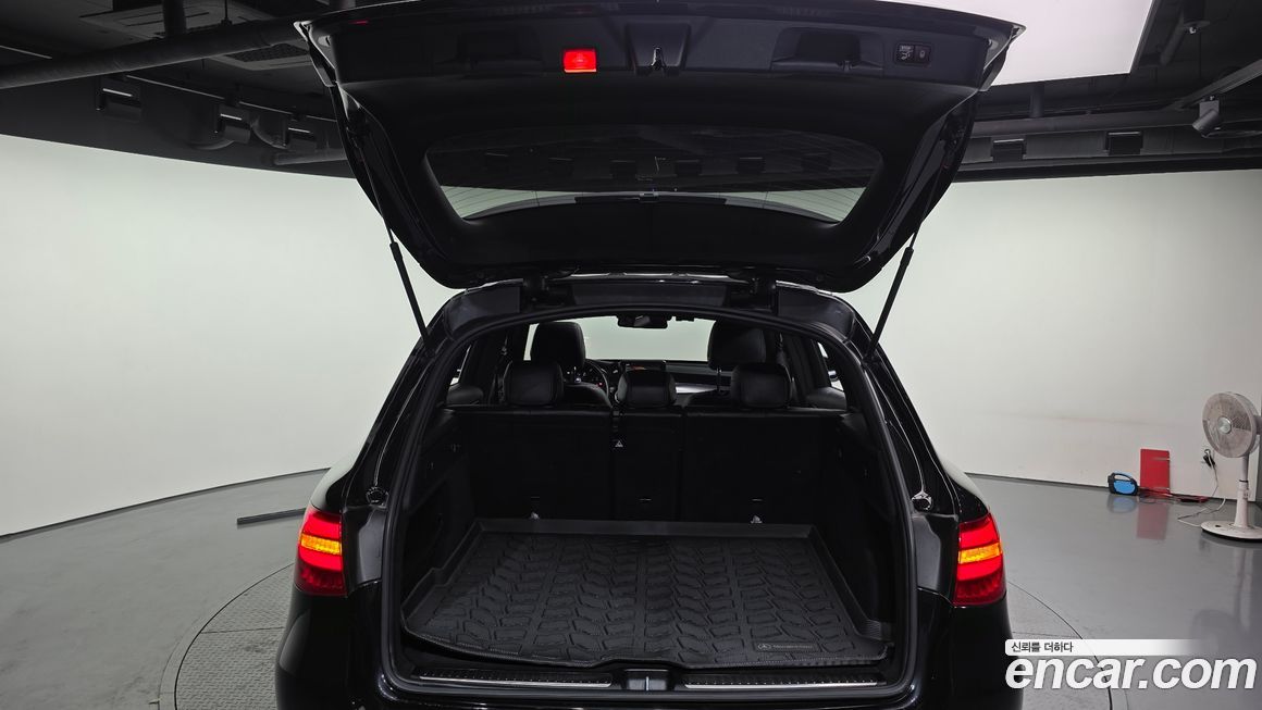 Mercedes-Benz GLC-Class 2018