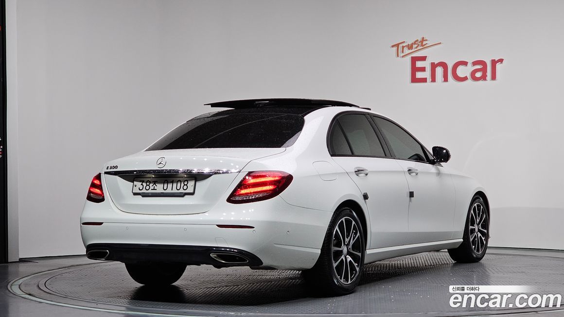 Mercedes-Benz E-Class 2017