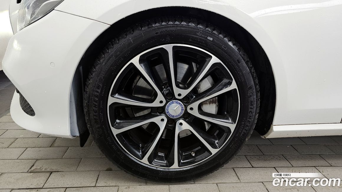 Mercedes-Benz E-Class 2017