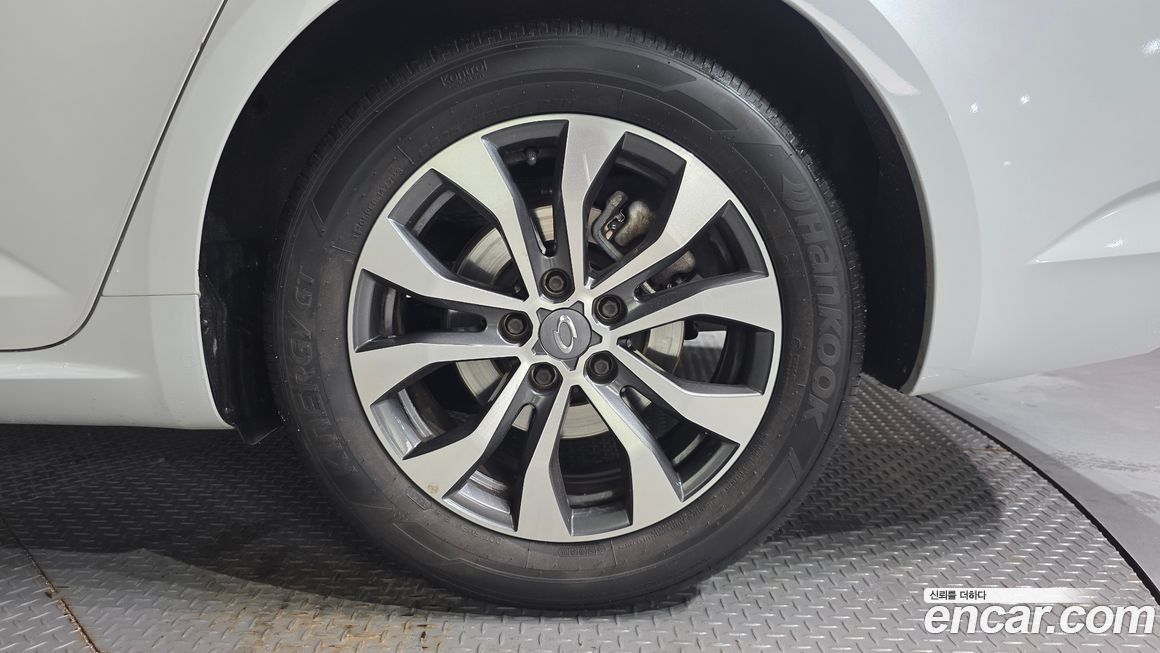 Renault-KoreaSamsung SM6 2023