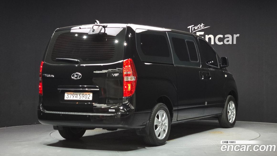 Hyundai Starex 2021