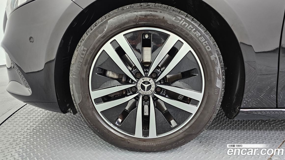 Mercedes-Benz A-Class 2022