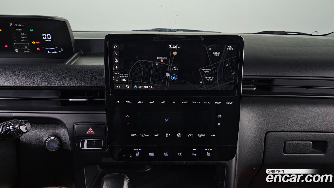 Hyundai Staria 2025