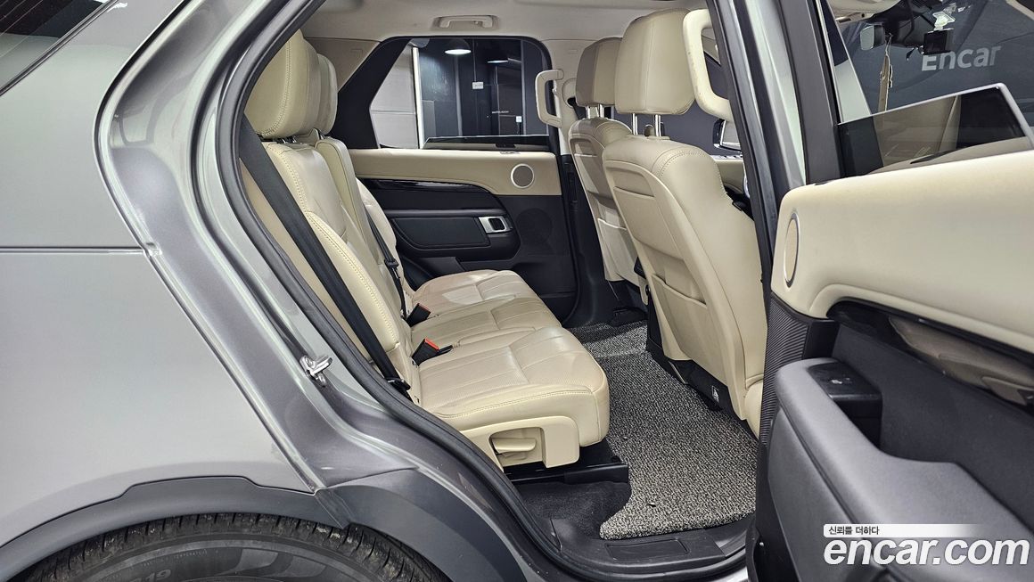 Land Rover Discovery 2019