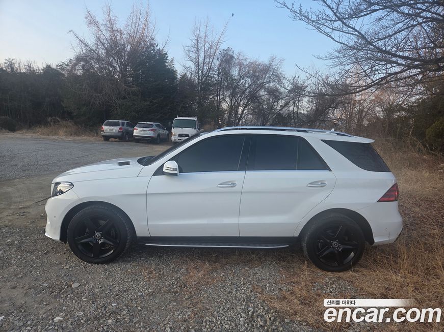 Mercedes-Benz GLE-Class 2017