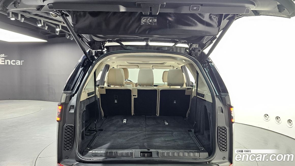 Land Rover Discovery 2019