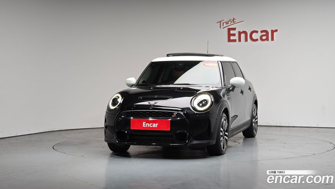 Mini Cooper 2024