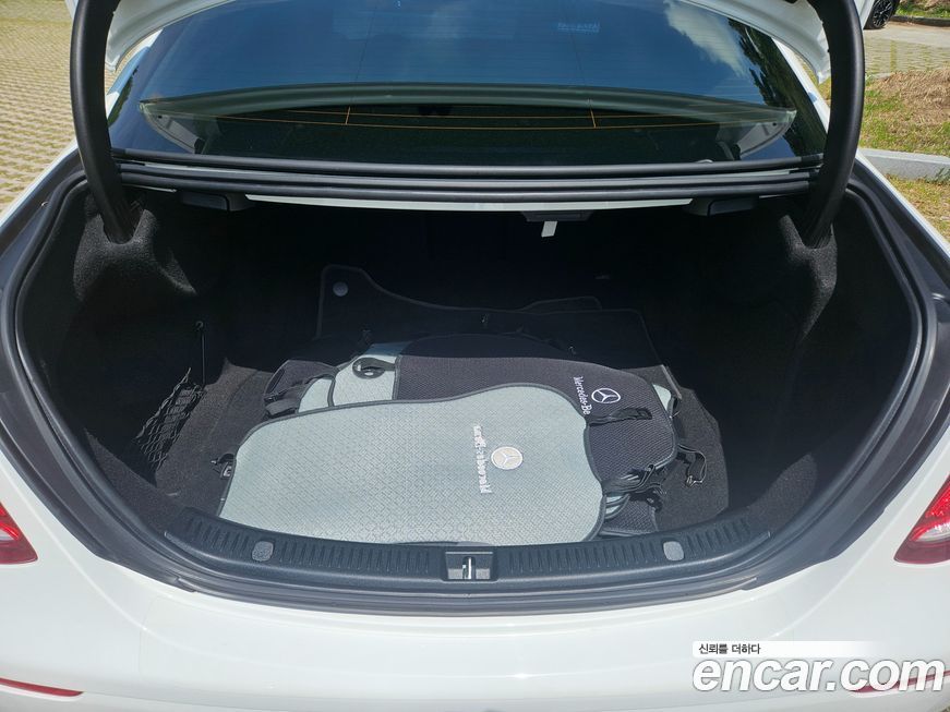 Mercedes-Benz E-Class 2018