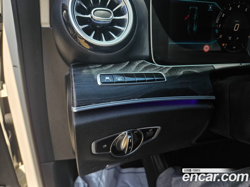 Mercedes-Benz E-Class 2018