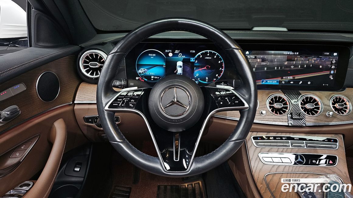 Mercedes-Benz E-Class 2021