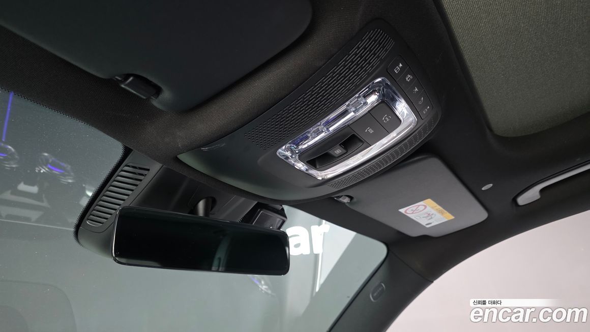 Mercedes-Benz GLB-Class 2021