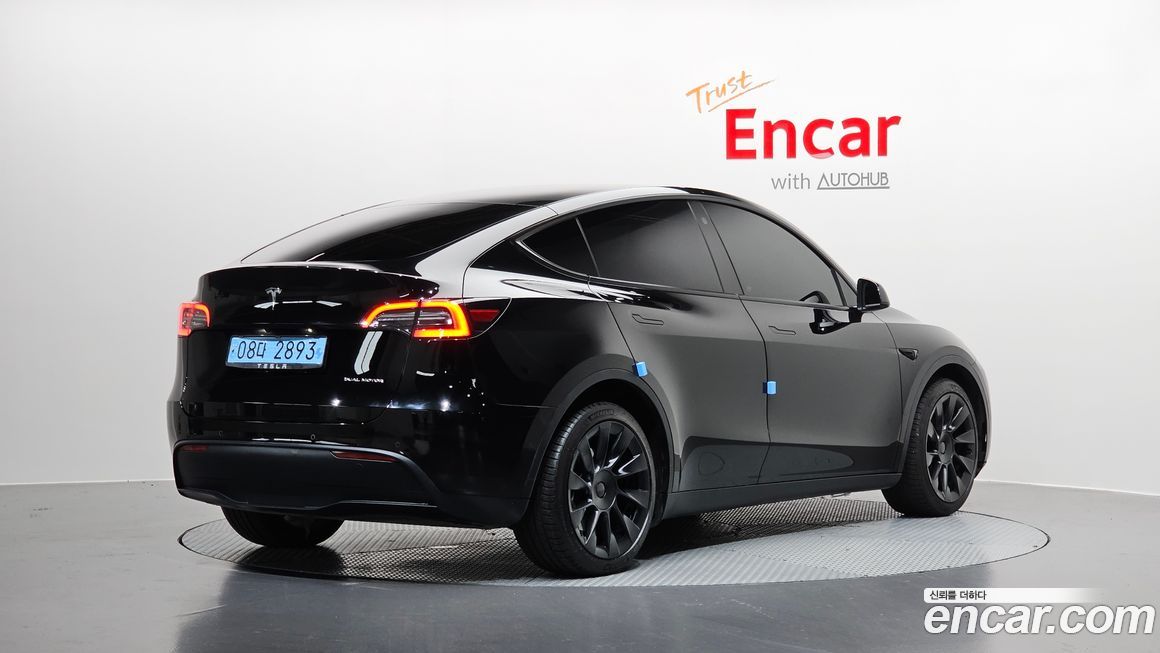 Tesla Model Y 2021