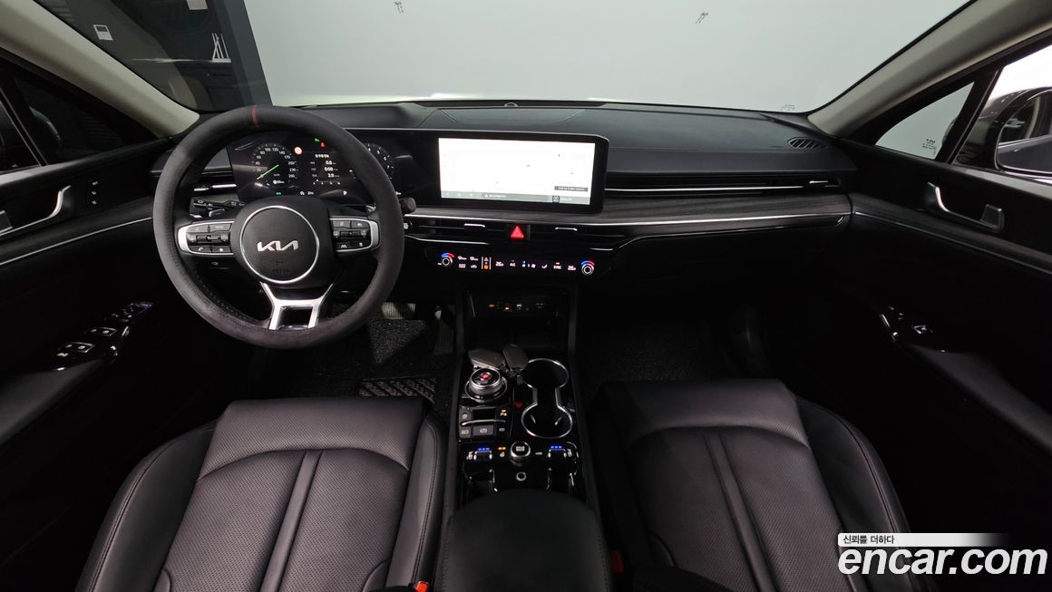 Kia K5 2025