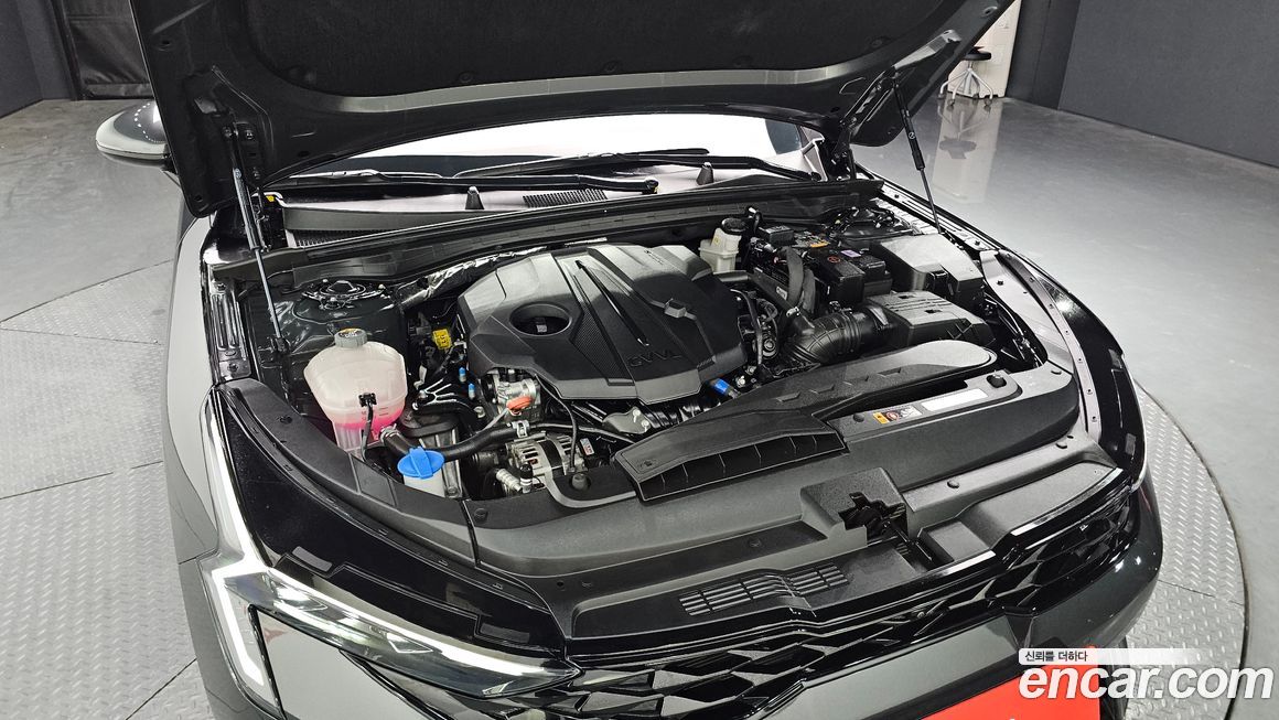 Kia K5 2025